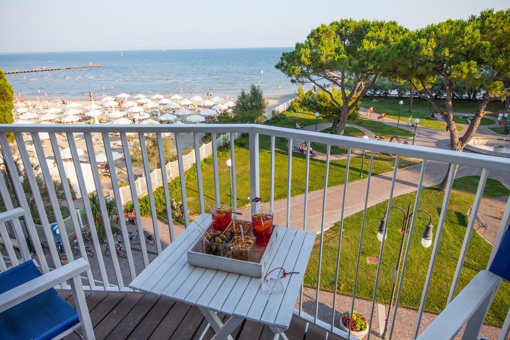 Albergo Alla Spiaggia Градо Екстер'єр фото